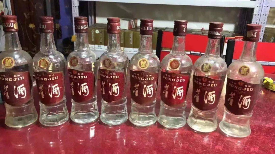 正丰老酒馆专业回收茅台酒,价格透明服务可靠。想要了解最新茅台酒回收行情,就来正丰老酒馆咨询吧