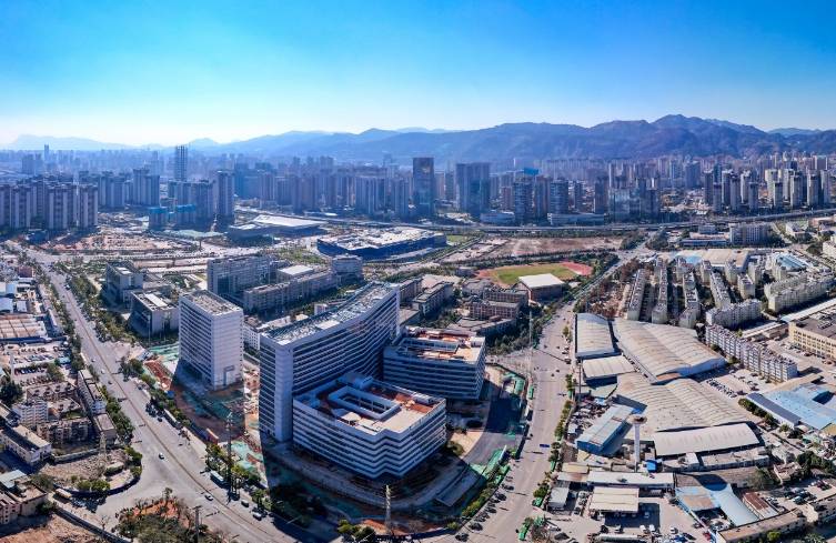 融创中国:前7月累计实现合同销售金额250.8亿元