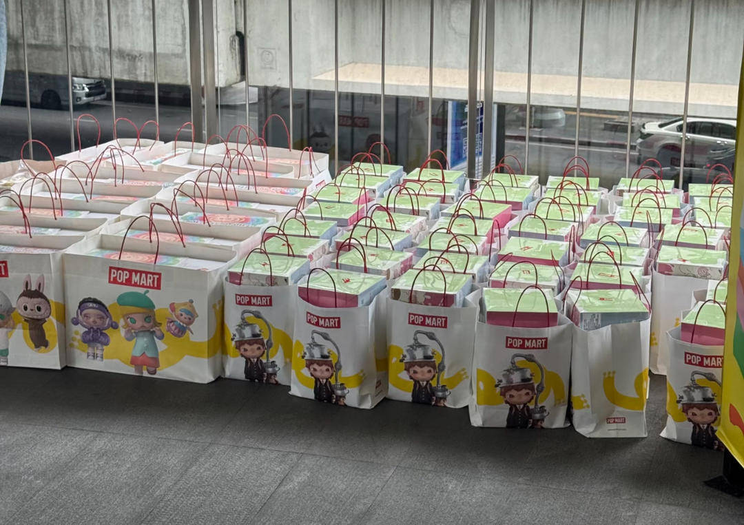 果然财经｜Labubu价格崩盘，泡泡玛特股票暴跌，泡沫已碎？