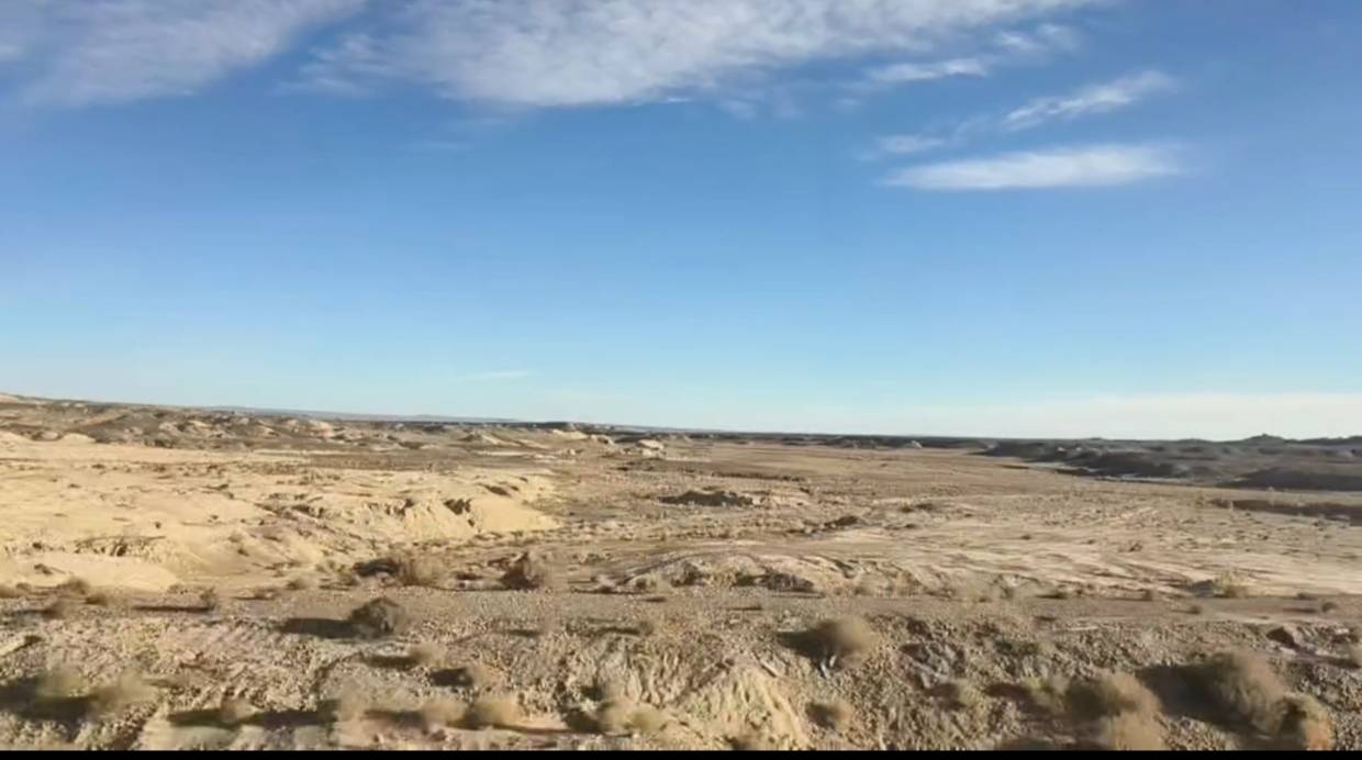 冰城暖流汇天路，万里助学西藏情