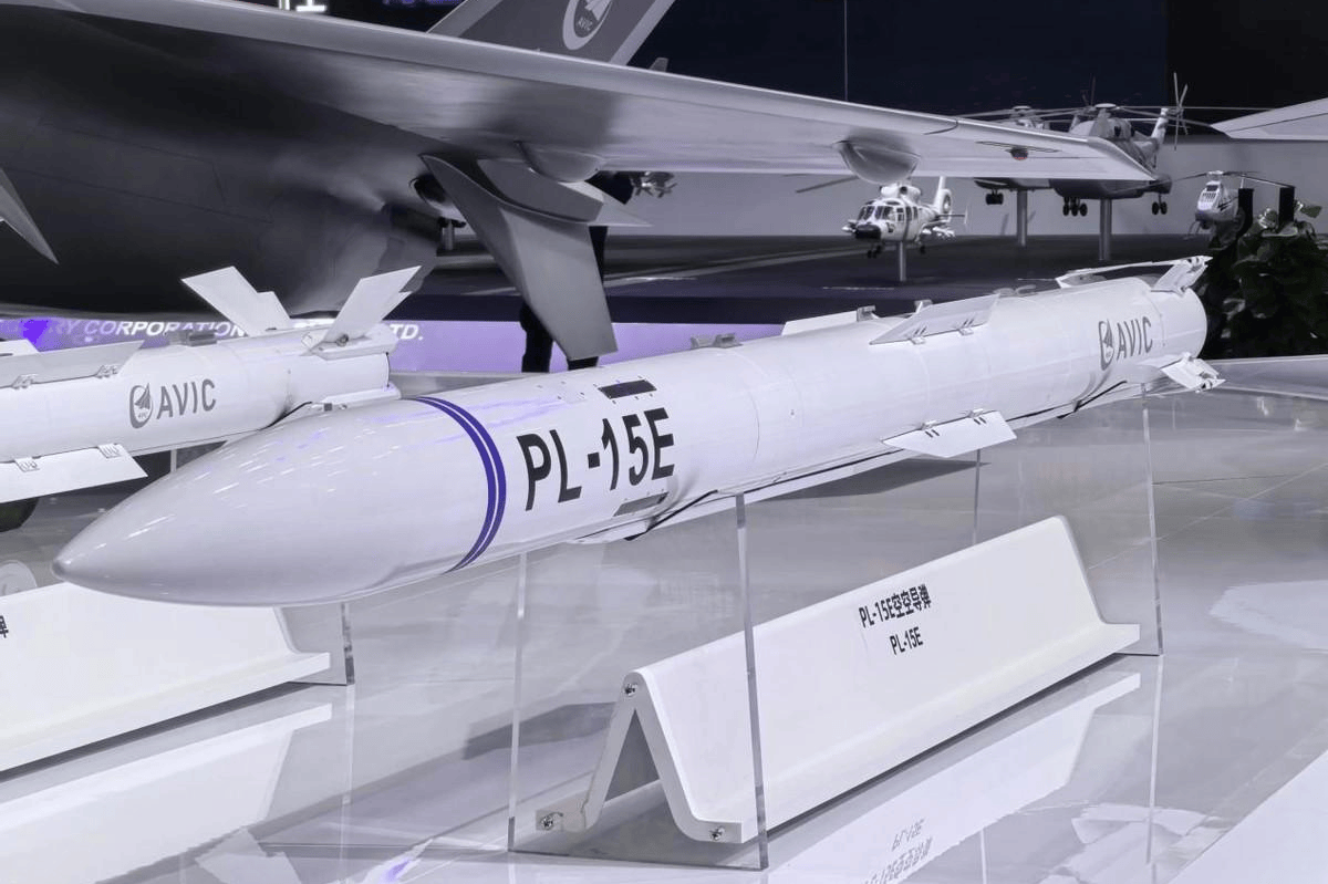 歼10CE又给中国长脸!印媒罕见承认:阵风确实被击落,但不是4架